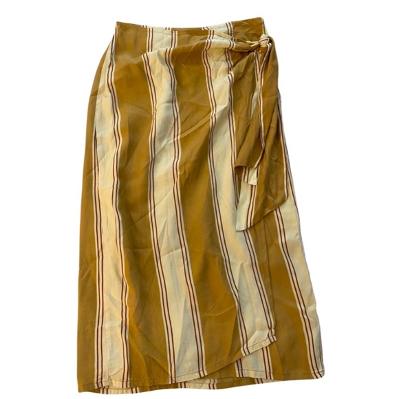 FAITHFULL THE BRAND Carlo Skirt in Ivy League Print (14) - Picture 2 of 6